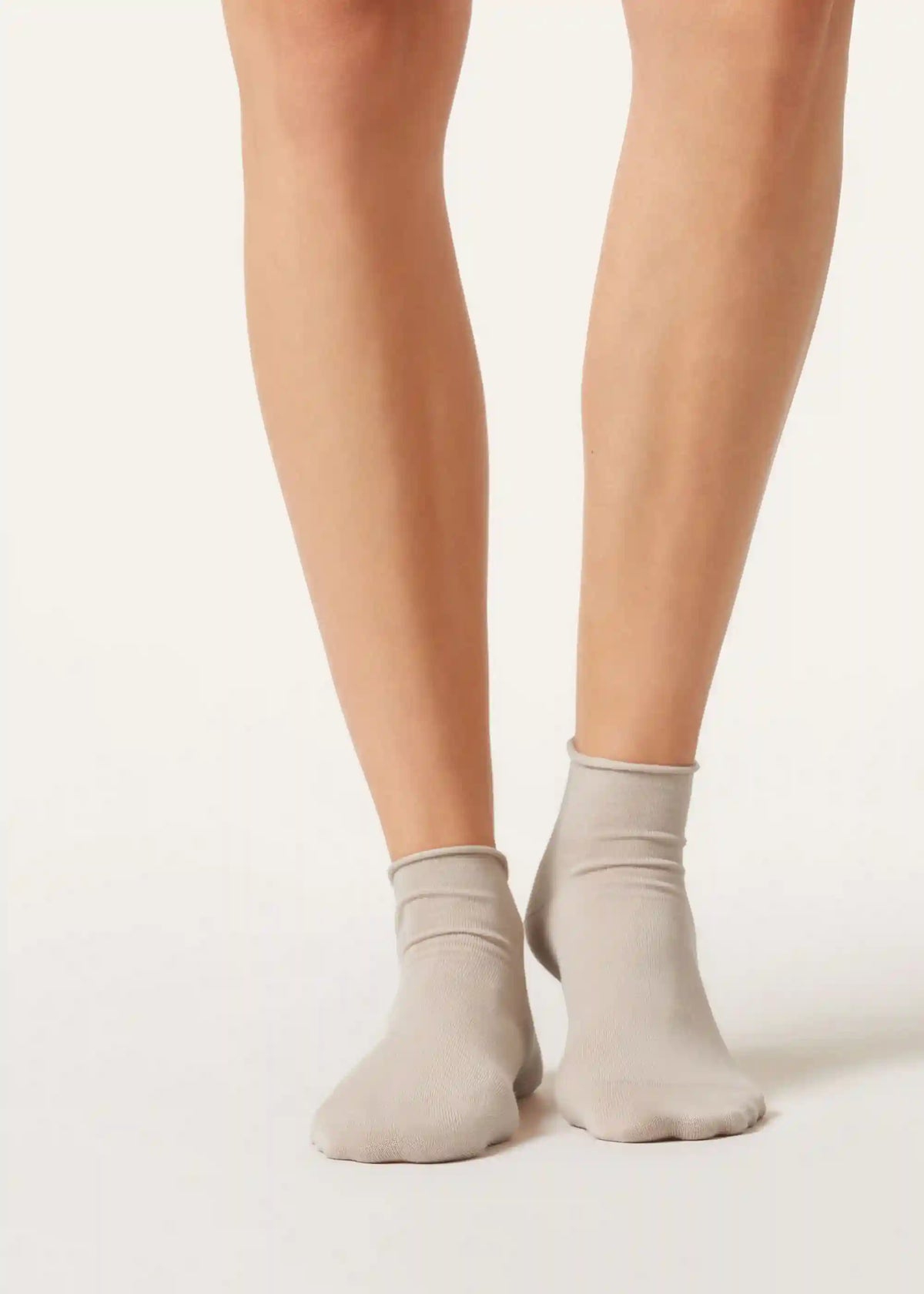 Non-Binding Elastic-Free Extra Short Socks