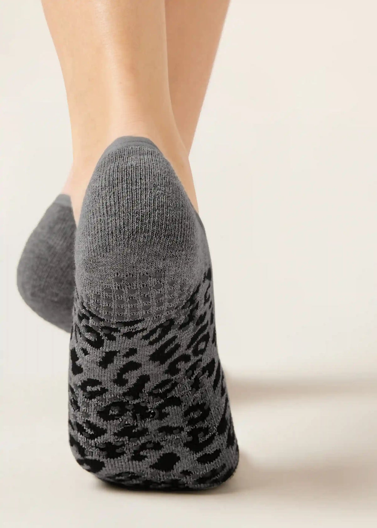 Crisscross Pilates Non-Slip Socks