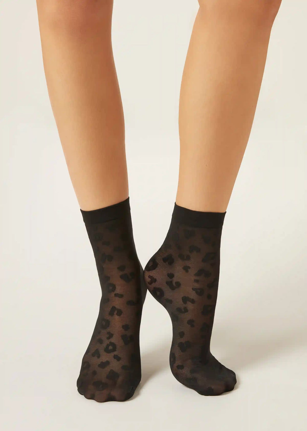 Sheer Animal Pattern Short Socks