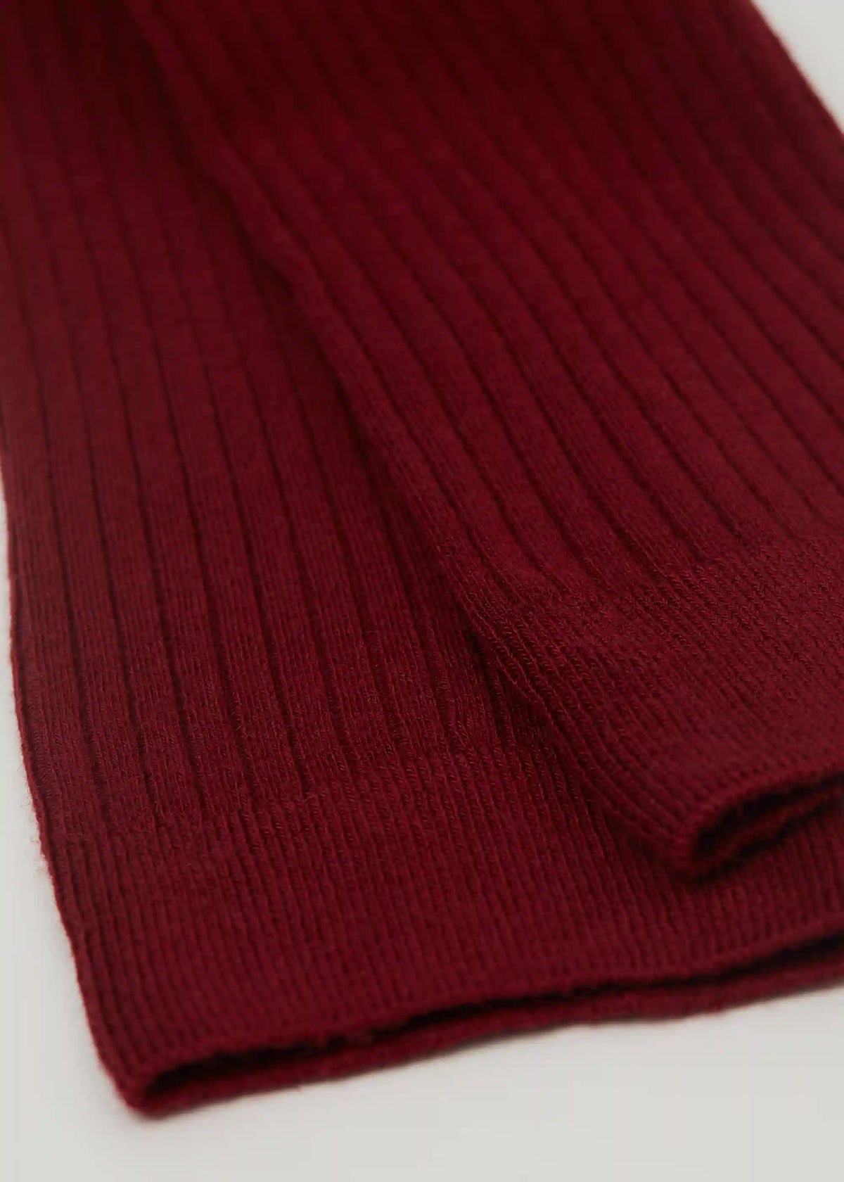 Long Ribbed Cashmere Socks
