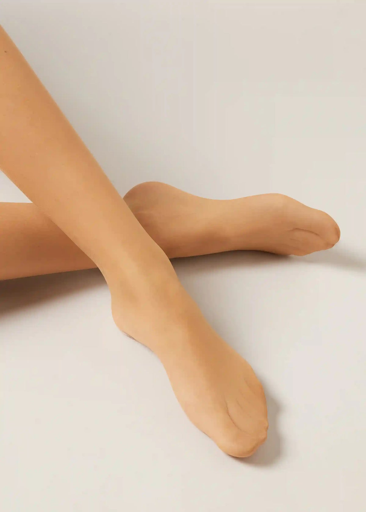 Sheer Matte Totally Invisible 20 Denier Tights